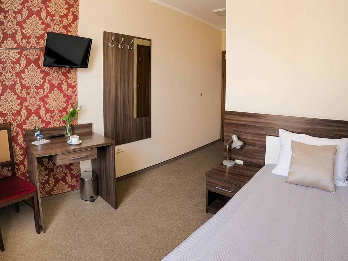Hotel Dabrowski 奥斯威辛 外观 照片