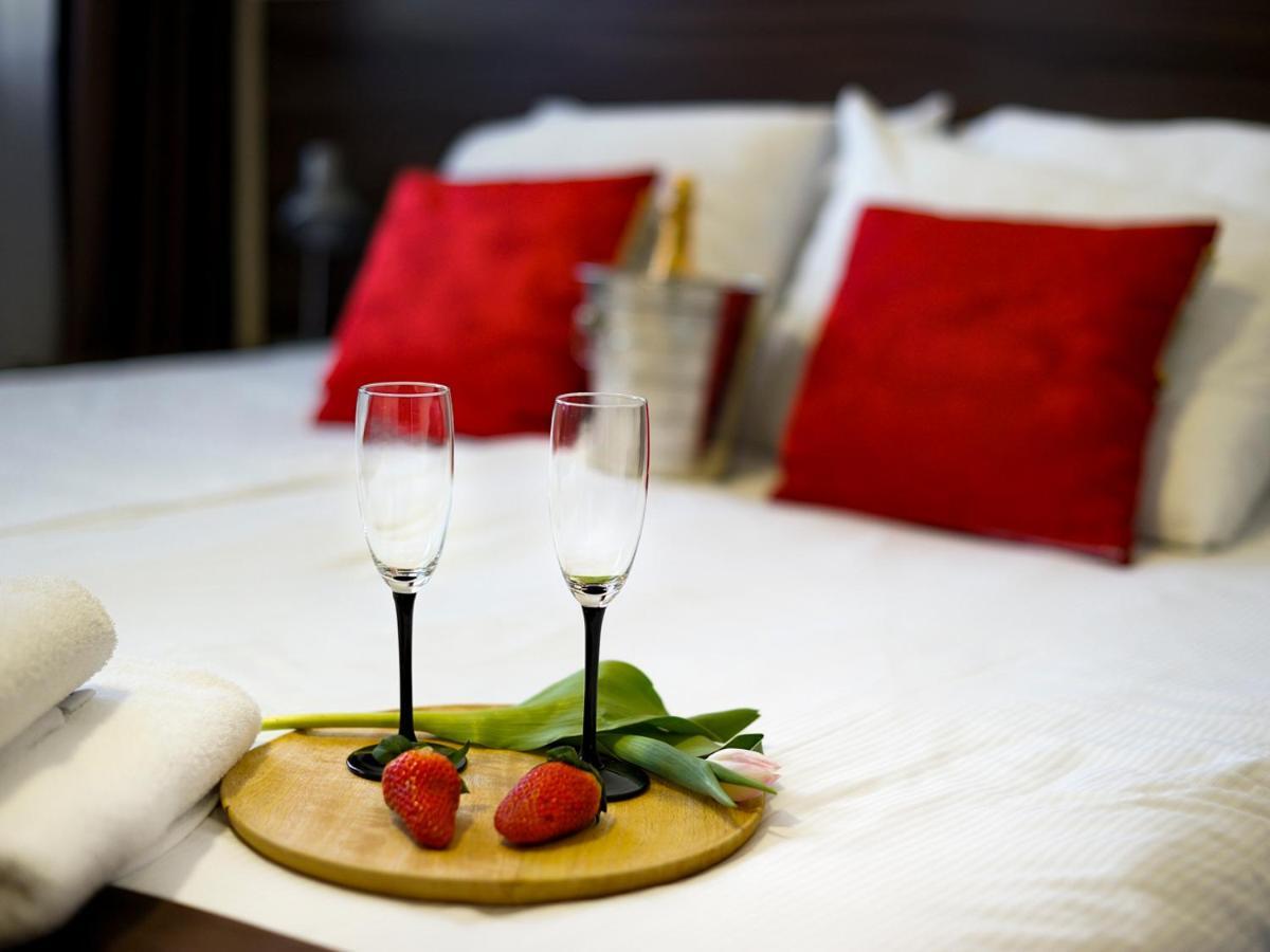 Hotel Dabrowski 奥斯威辛 外观 照片