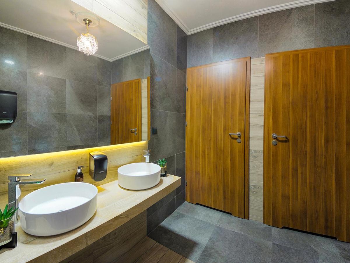 Hotel Dabrowski 奥斯威辛 外观 照片