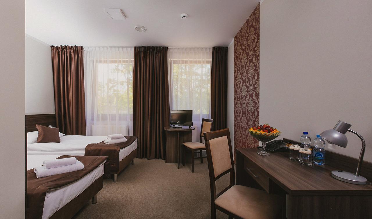 Hotel Dabrowski 奥斯威辛 外观 照片